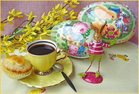 Easter-Coffee-coffee-34107496-550-373.jpg