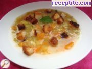 Зеленчукова крем-супа с чеснови крутони