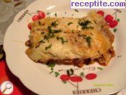 Лазаня с два соса и гъби по средата